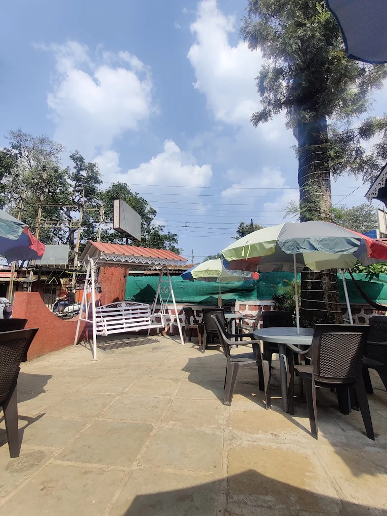 TOTO'S CAFE AND RESTAURANT