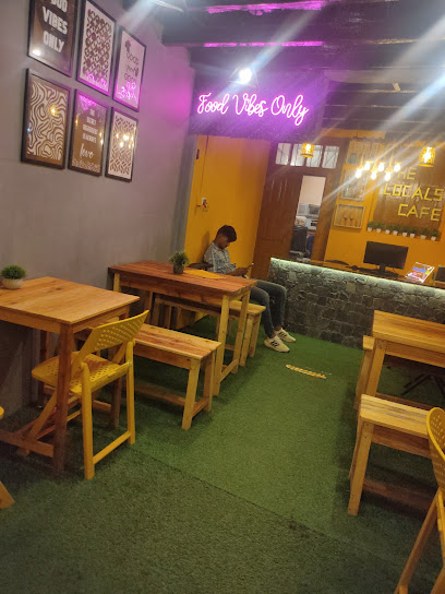 The locals cafe